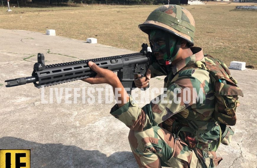 First Images Of Indian Army With Their New SIG716 Assault Rifles